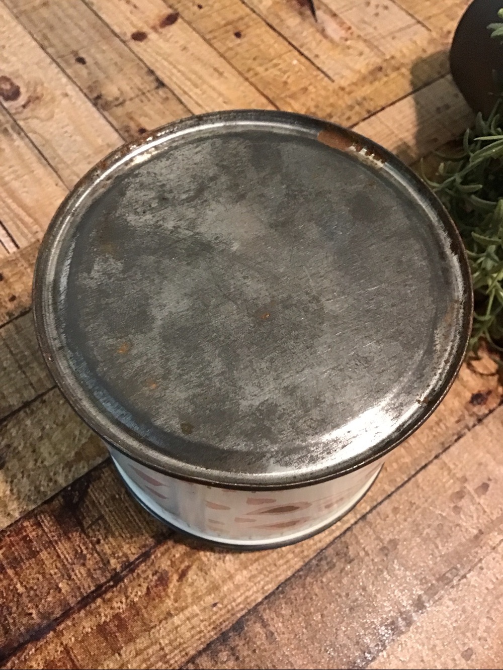 ♥️5/25$ vintage Avon tin with issues - Picture 2 of 5